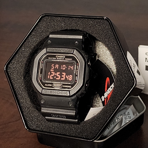 Casio G-SHOCK DW5600MS-1 Flash Alert Matte Black Digital 200m Men's Watch - Picture 9 of 11